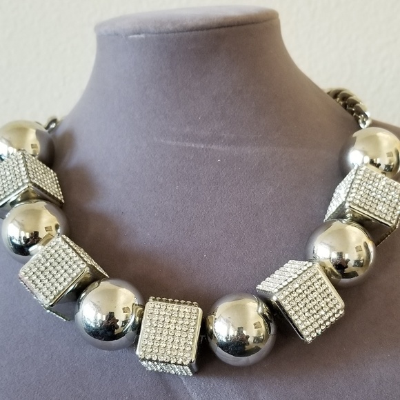 Jewelry - Picture 2 of 2